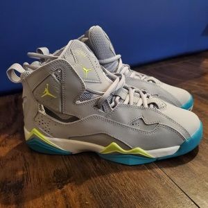 Jordan True Flight (style 342774 043)